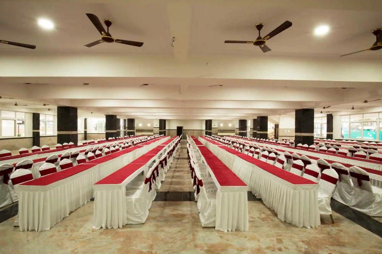Vistar Pavithra Vivaha Convention Hall Jigani Dış mekan fotoğraf