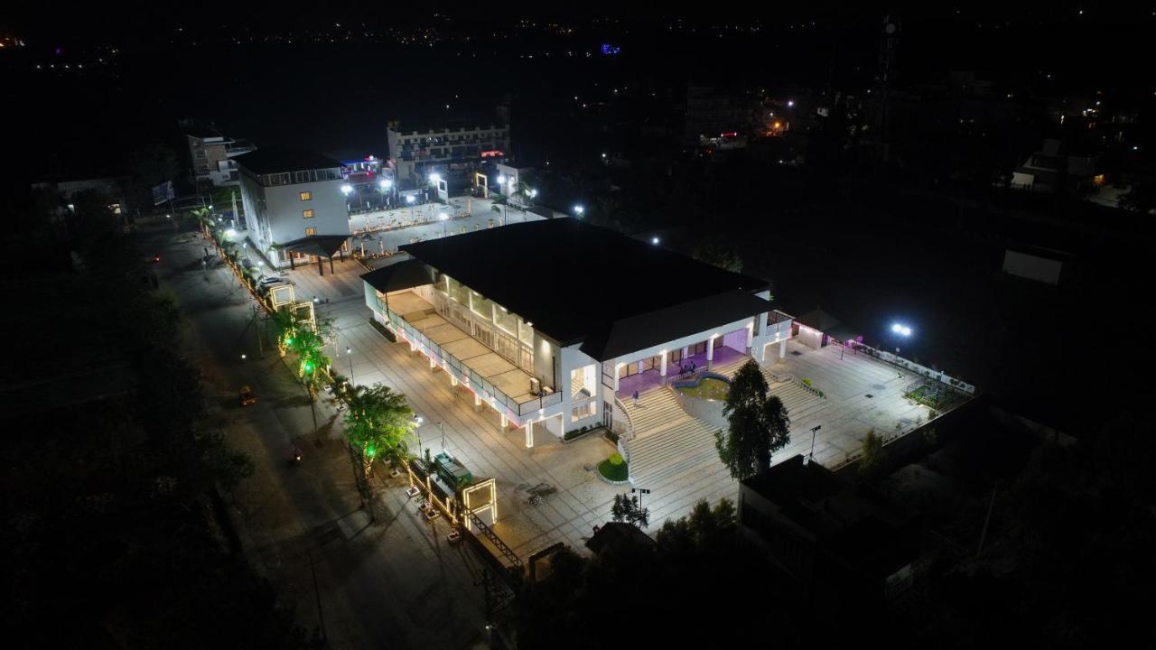 Vistar Pavithra Vivaha Convention Hall Jigani Dış mekan fotoğraf